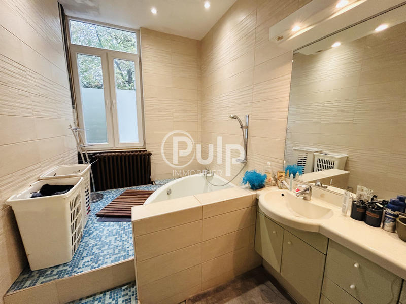 Maison bourgeoise - 216 m² - 7 pièces