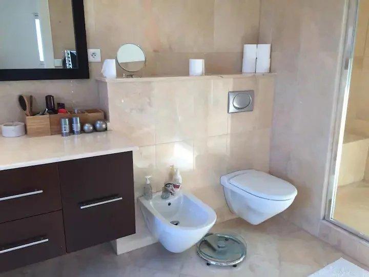 Appartement - 108 m² - 4 pièces