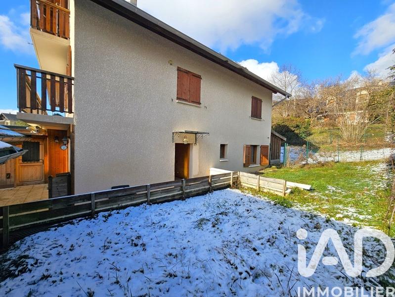 Appartement - 82 m² - 4 pièces