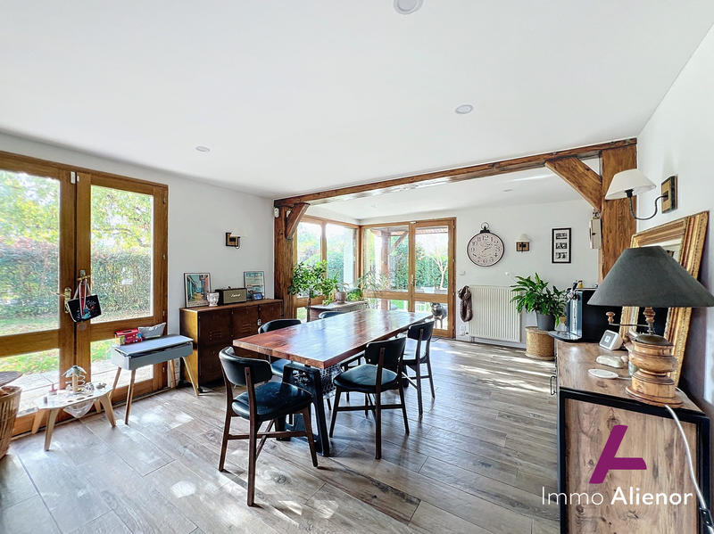 Maison - 155 m² - 6 pièces