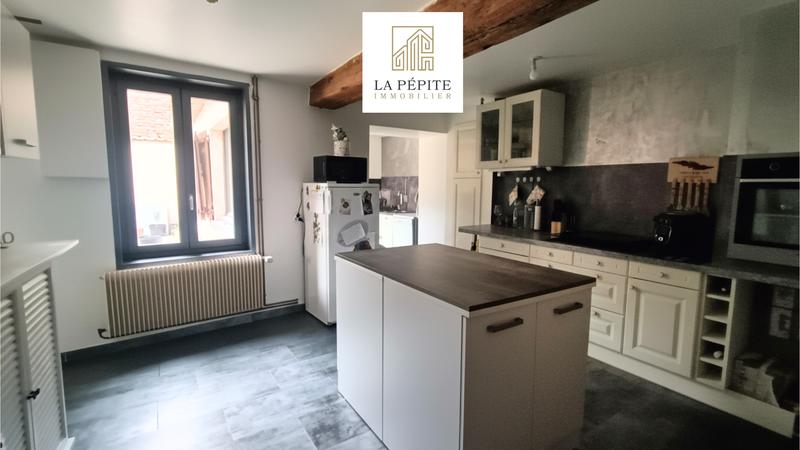 Maison - 158 m² - 7 pièces