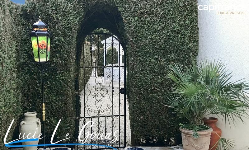 Demeure - 181 m² - 8 pièces