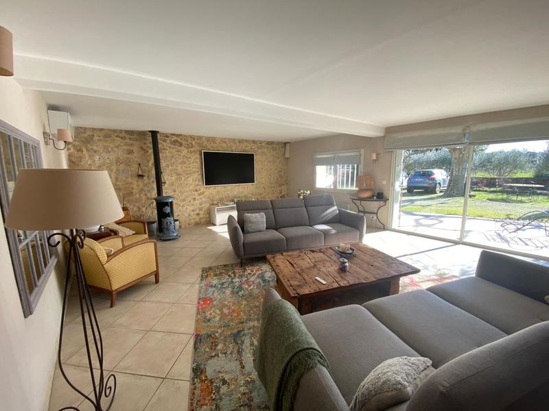 Maison - 250 m² - 7 pièces