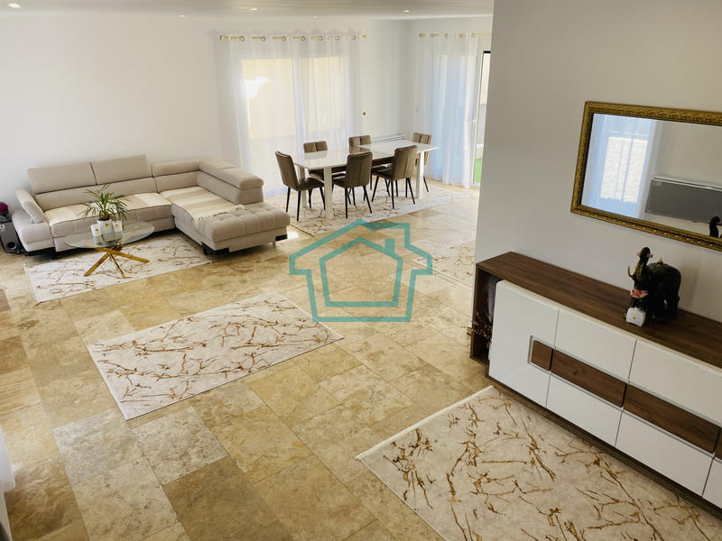 Maison - 144 m² - 6 pièces