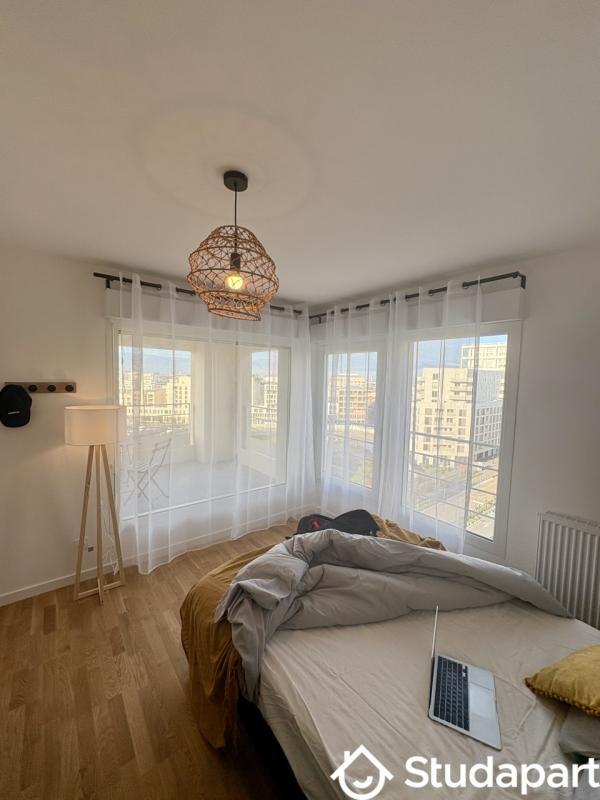 Chambre - 9 m² - 1 pièce