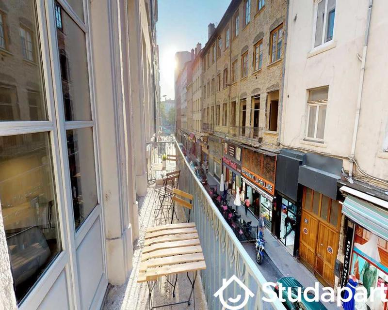 Chambre - 80 m² - 1 pièce