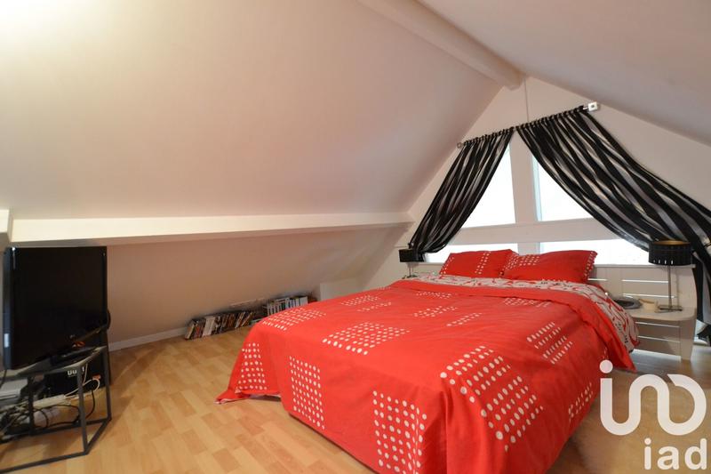 Maison - 181 m² - 8 pièces