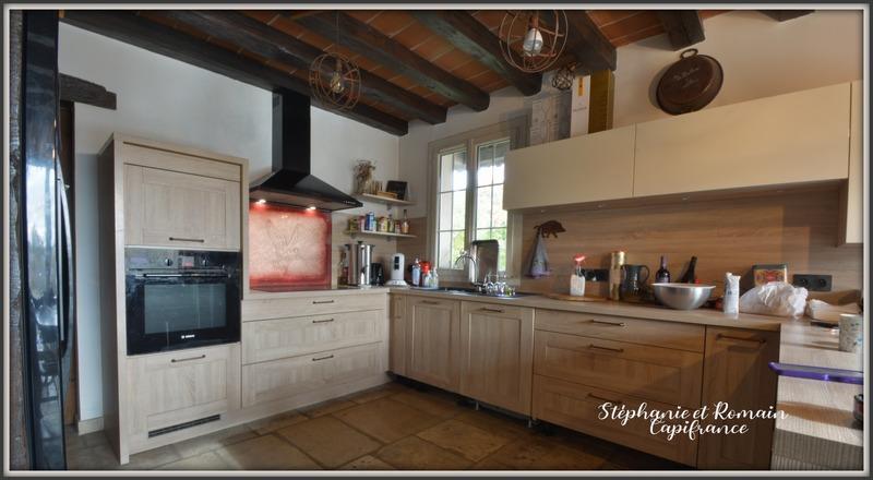 Propriété - 220 m² - 7 pièces