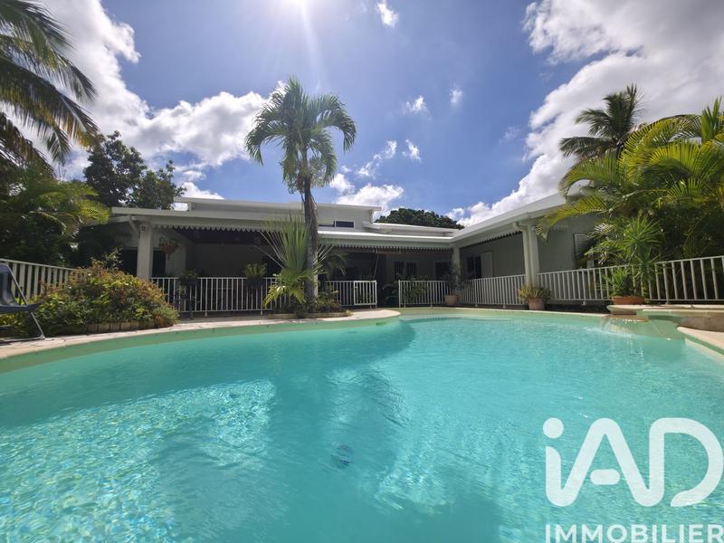 Maison - 165 m² - 7 pièces