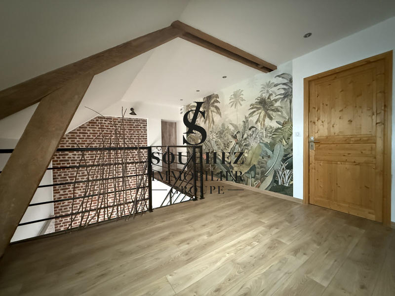 Maison - 276 m² - 5 pièces