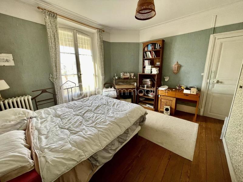 Maison en pierre - 154 m² - 7 pièces