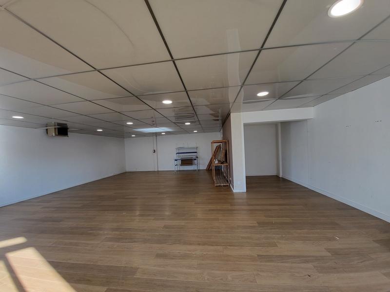 Local commercial - 107 m²