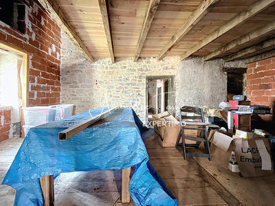 Maison - 123 m² - 4 pièces