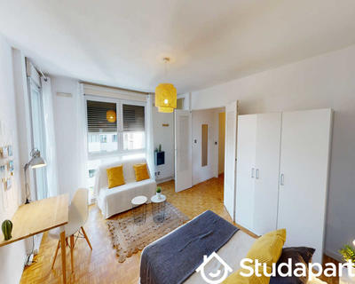 Chambre - 90 m² - 1 pièce