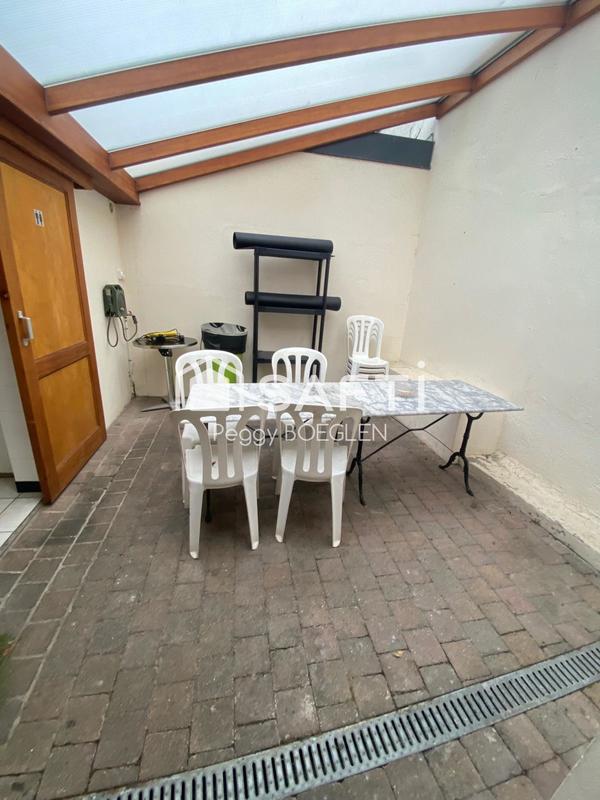 Local commercial - 70 m² - 4 pièces