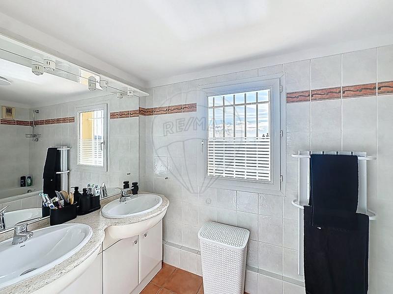 Maison - 122 m² - 5 pièces