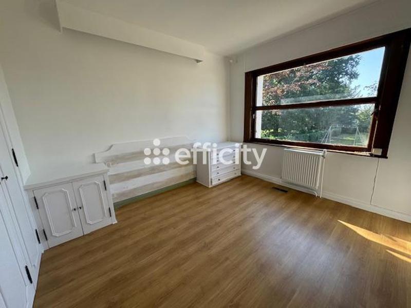 Maison - 200 m² - 8 pièces