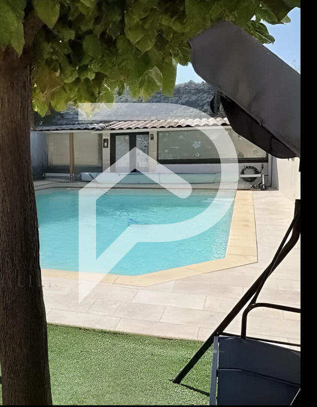 Villa - 96 m² - 5 pièces