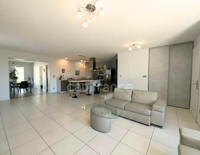 Maison - 135 m² - 6 pièces