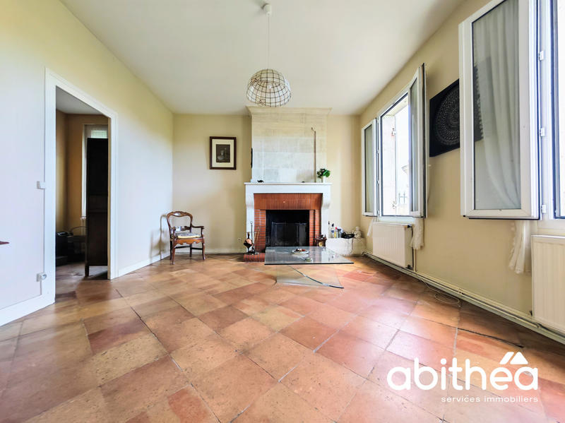 Maison - 380 m² - 12 pièces