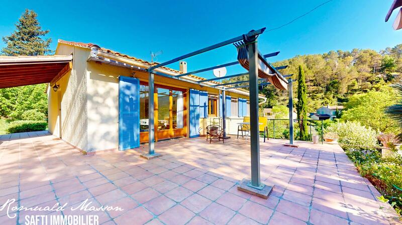 Maison - 165 m² - 8 pièces