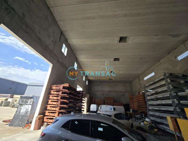 Local d'activité / Entrepôt - 965 m²