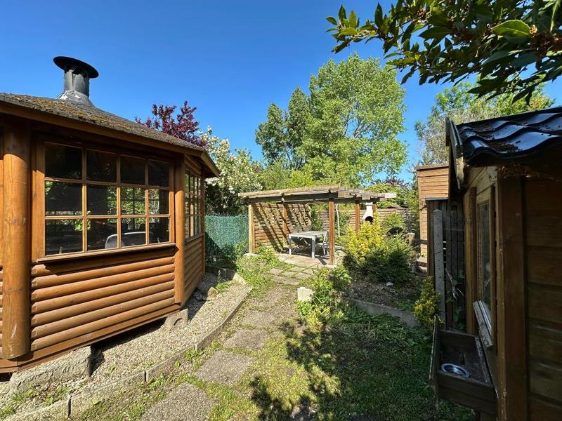 Maison - 200 m² - 8 pièces