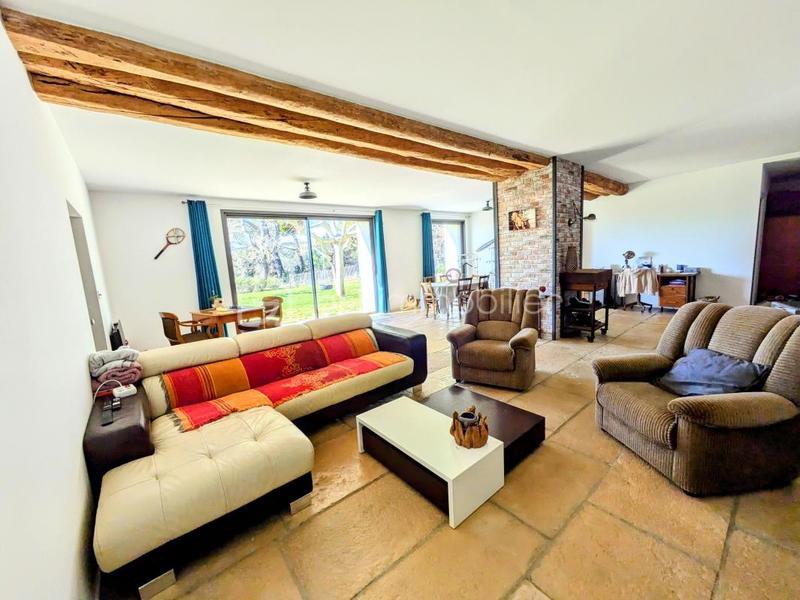 Appartement - 760 m² - 24 pièces