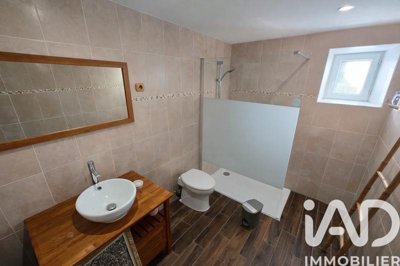 Maison - 254 m² - 11 pièces