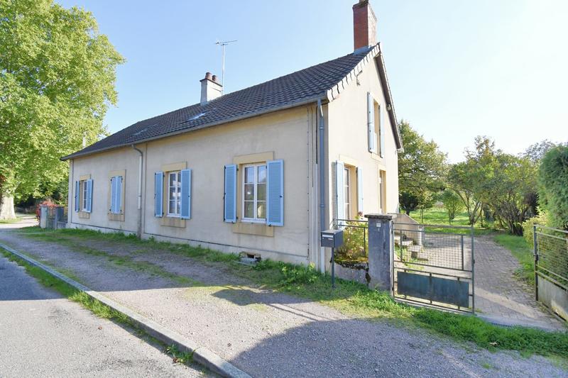 Maison ancienne - 190 m² - 4 pièces