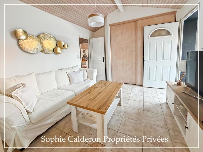 Maison - 250 m² - 9 pièces