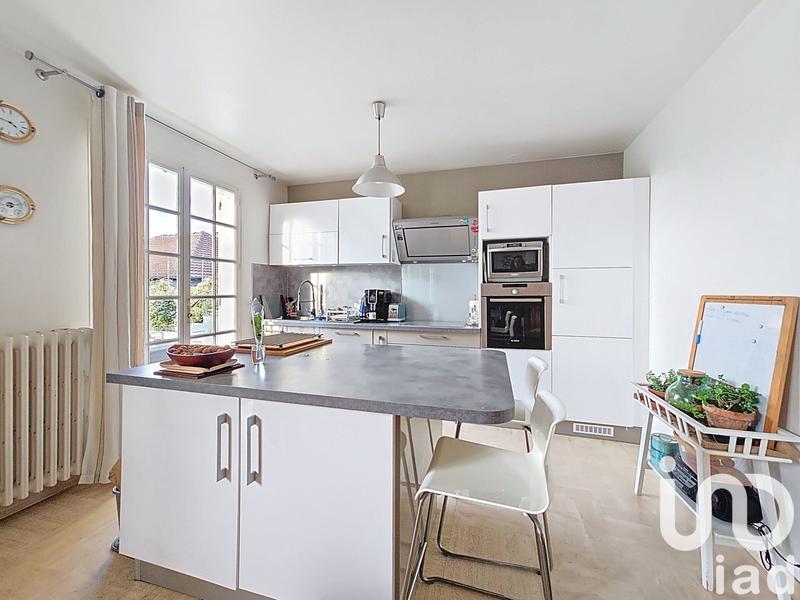 Maison - 140 m² - 8 pièces