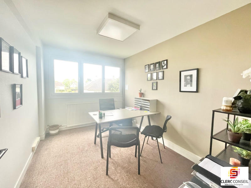 Bureau - 87 m²