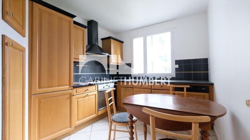 Appartement - 92 m² - 4 pièces
