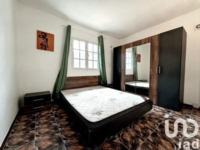 Maison - 80 m² - 5 pièces