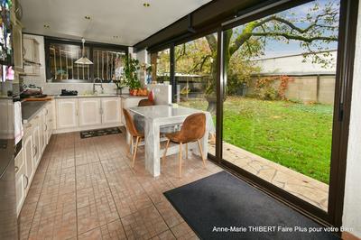 Maison - 200 m² - 8 pièces