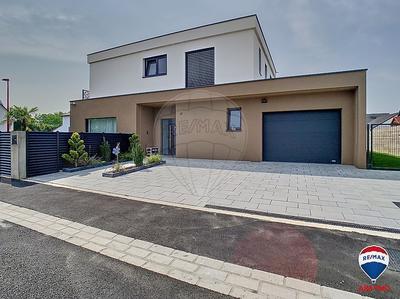 Maison - 149 m² - 5 pièces