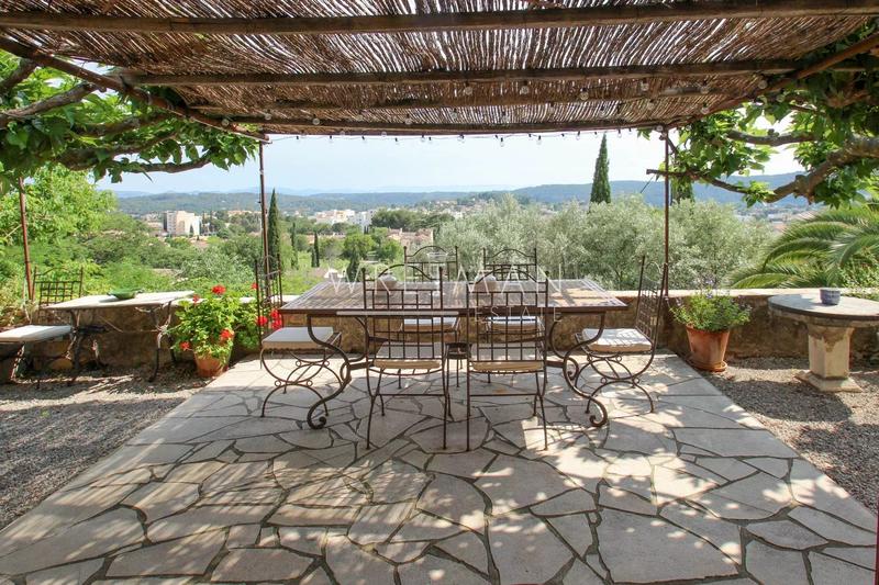 Villa - 130 m² - 4 pièces