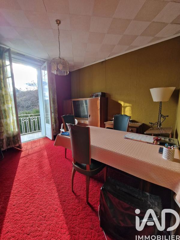 Maison - 223 m² - 12 pièces