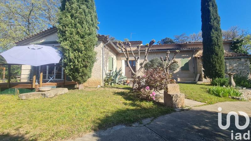 Maison - 219 m² - 5 pièces