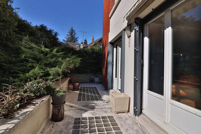 Maison - 220 m² - 7 pièces