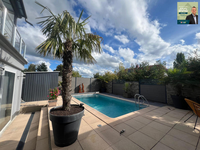 Maison - 102 m² - 5 pièces