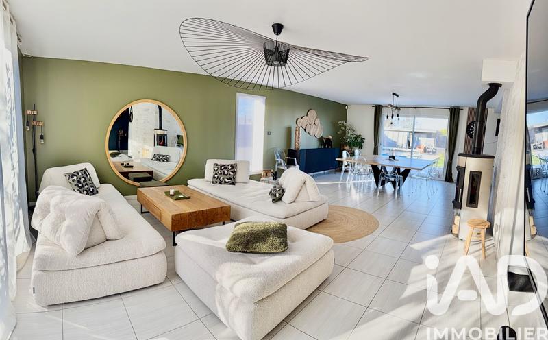 Maison - 198 m² - 7 pièces