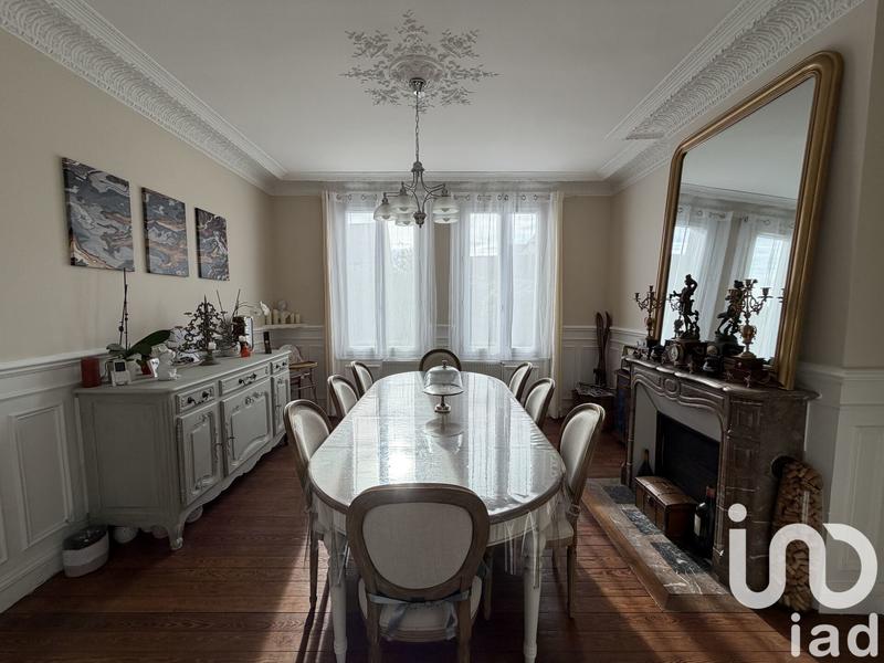 Maison - 178 m² - 8 pièces