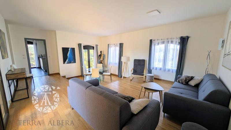 Maison - 165 m² - 5 pièces