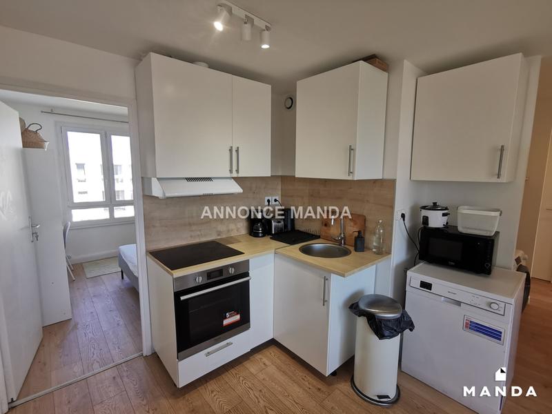 Chambre - 10 m² - 5 pièces