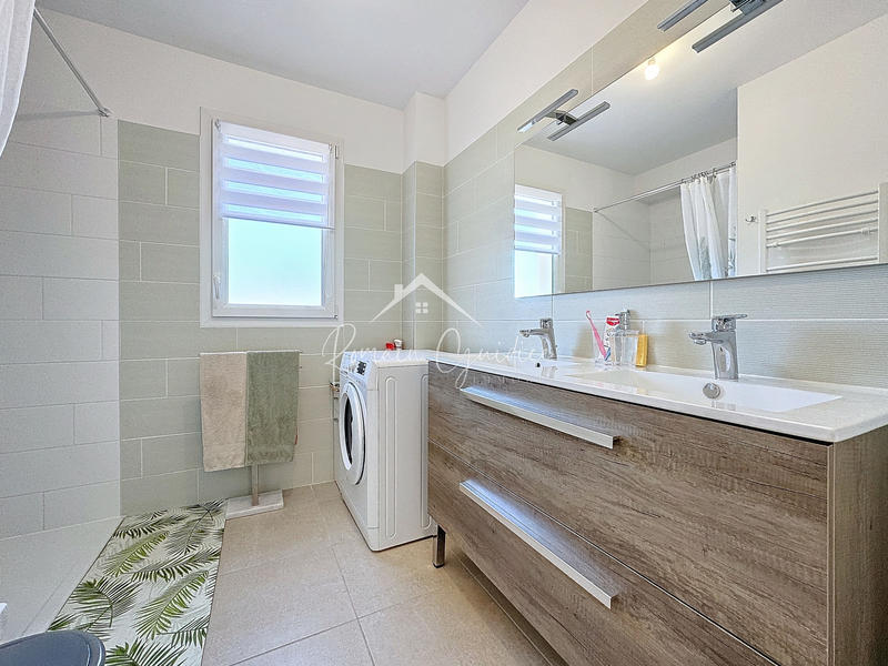 Appartement - 70 m² - 3 pièces