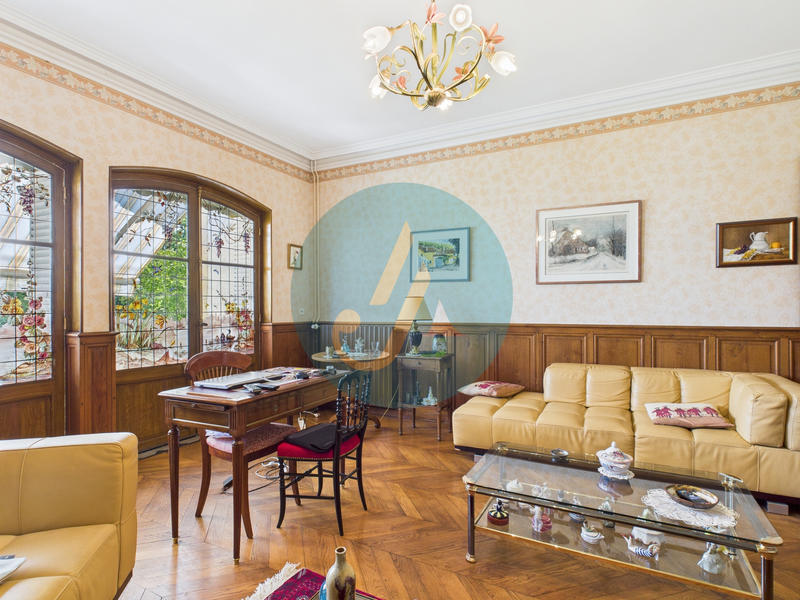 Maison - 169 m² - 7 pièces