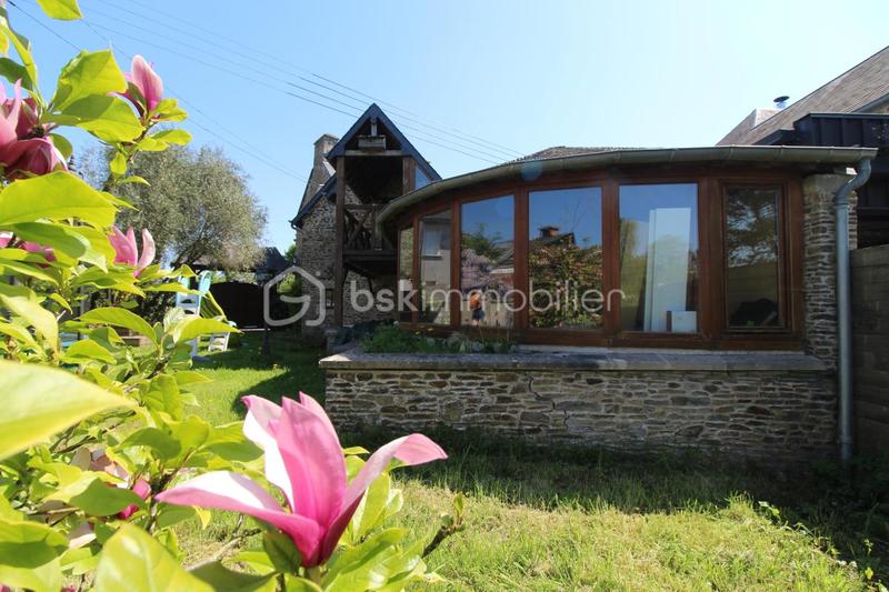 Maison en pierre - 193 m² - 7 pièces