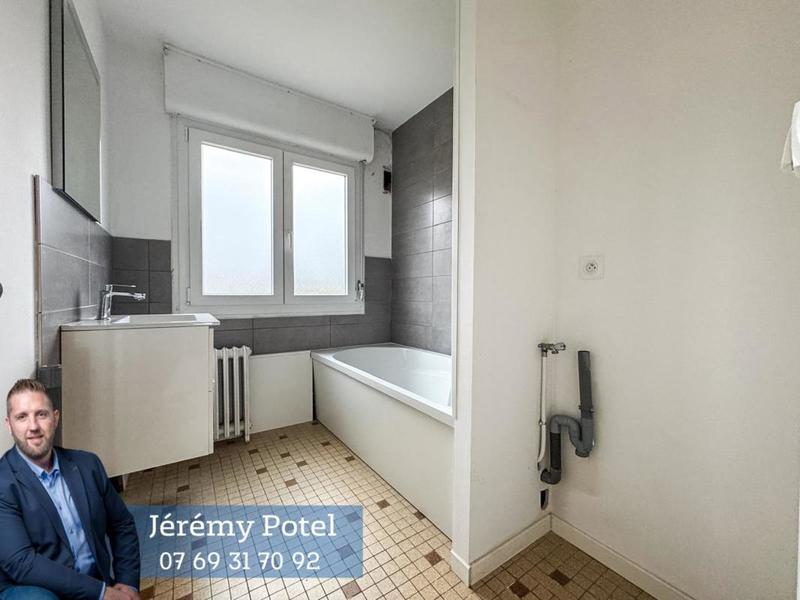 Maison - 81 m² - 5 pièces